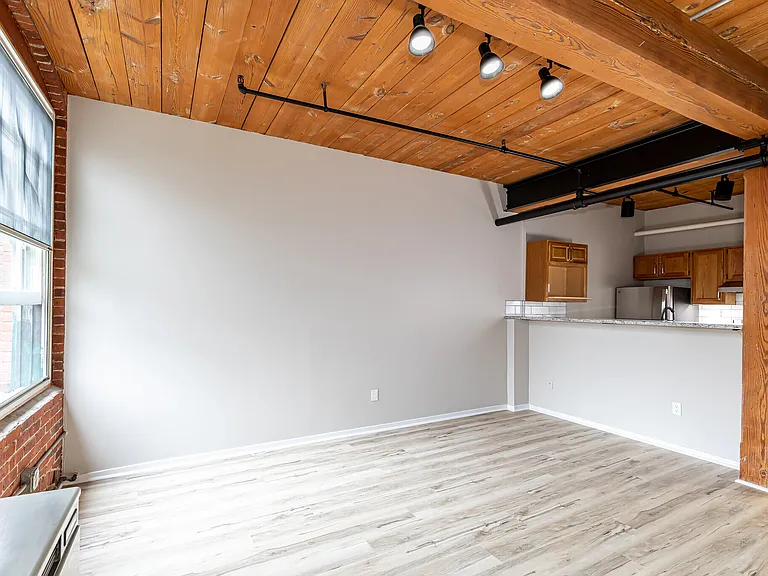1013F Whiting St #3F — Photo 5