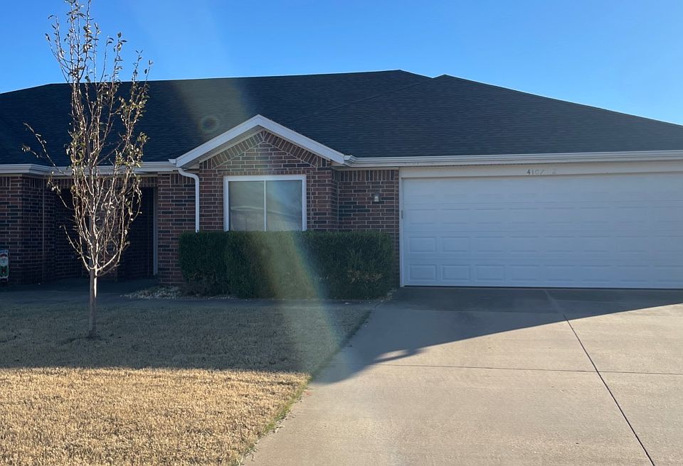 1st image of 4107 SW Chapelstone Ave #2