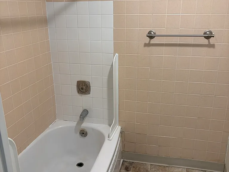 46 Kenosia Ave #1 — Photo 7