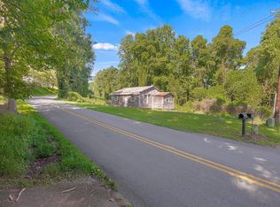 1279 Cove Creek Rd, Pickens, SC 29671