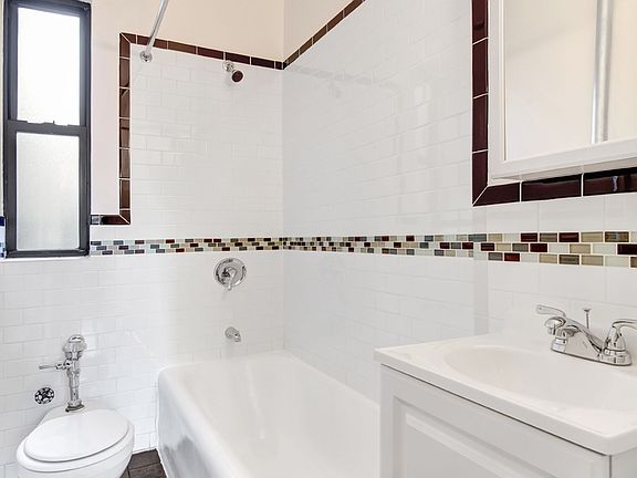 4th image of 220 W 24th St #2205E