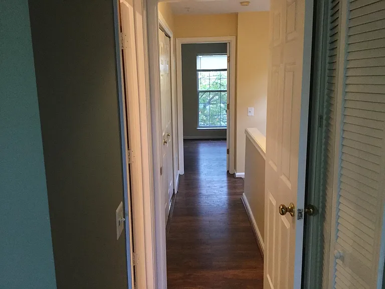 46980 Courtyard Sq — Photo 8