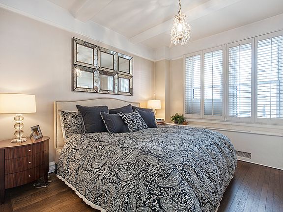 2nd image of 27 W 55th St APT 64