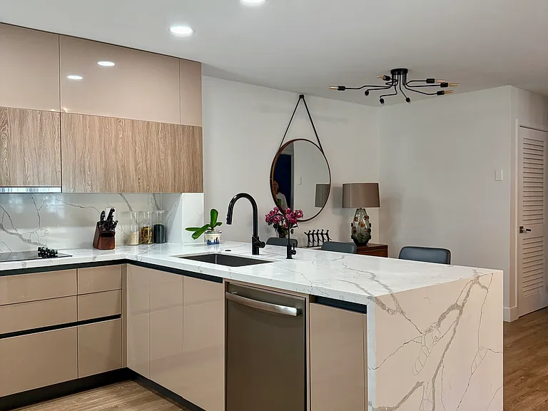 5095 Heatherhill Ln #4 — Photo 7