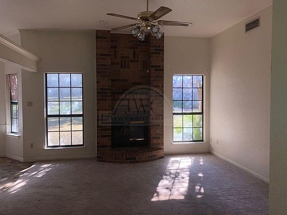 4th image of 604 Lobo Cir