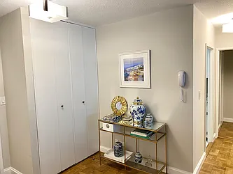 Rented by Anita Loewy, Inc