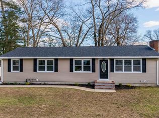976 Thorndike St, New Bedford, MA 02745