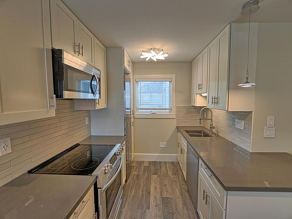 2nd image of 268 2nd Ave APT 5