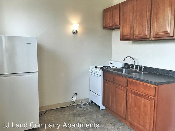 4th image of 5530 Black St #8389896