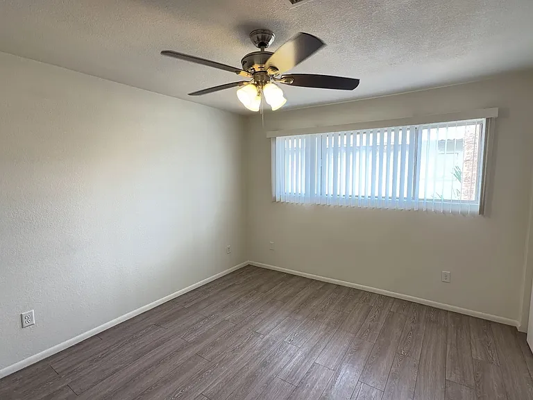 4418 N 53Rd Ln — Photo 39