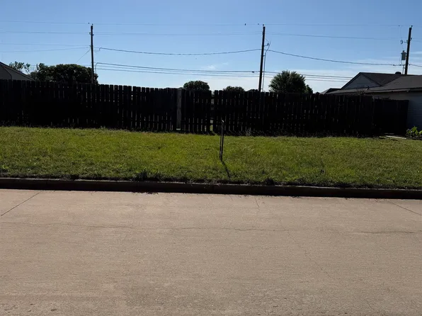 2 Johnathan Pl, Wichita Falls, TX 76310