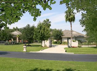 9727 Stonebridge Lake Dr, Tomball, TX 77375