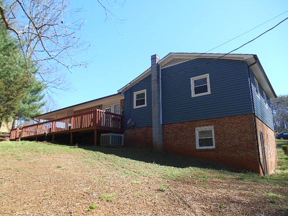 4th image of 3413 Etta Heights
