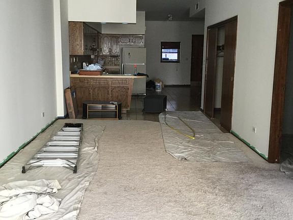 4th image of 111 W Van Buren St