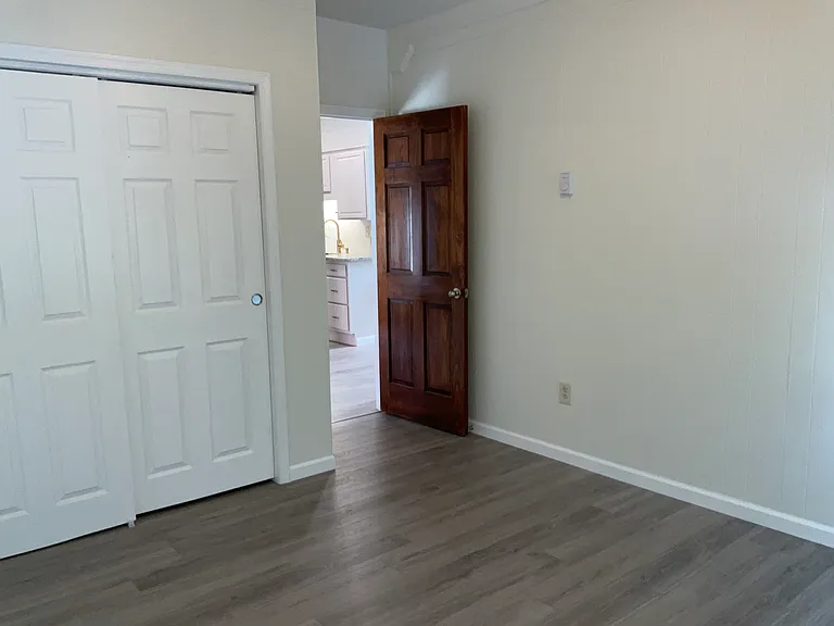 107 E Back Aly #107 — Photo 17