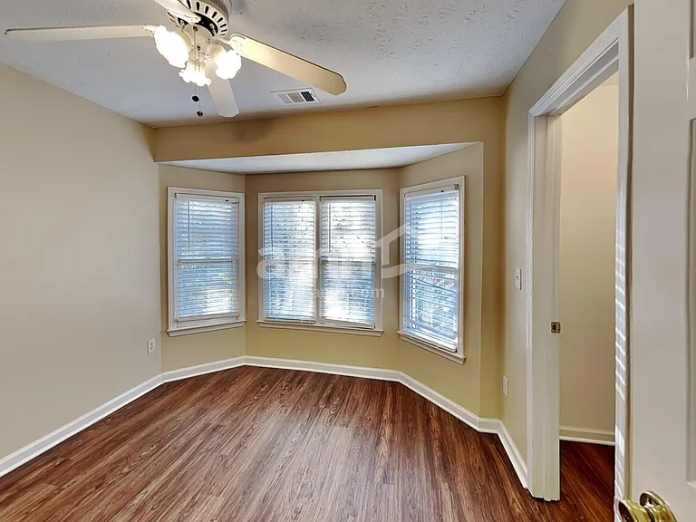 94 Crestview Dr — Photo 21