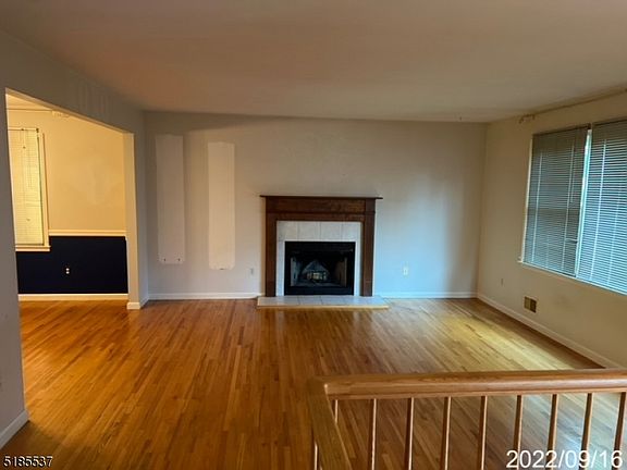 3rd image of 72 Grove Ave