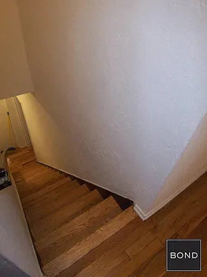 Rented by Bond New York | media 42