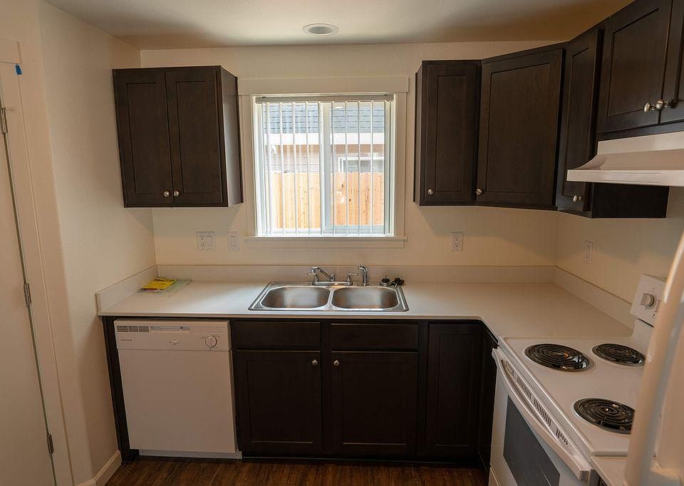 624 SW Drumwood Ave 2 Bedroom, Mcminnville, OR 97128 Zillow