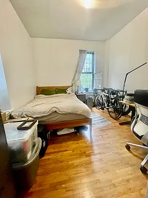 Rented by SIMPLR | media 13