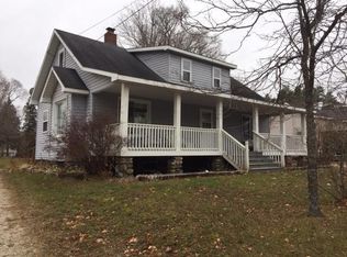 315 Pine Hill Ave, Cheboygan, MI 49721