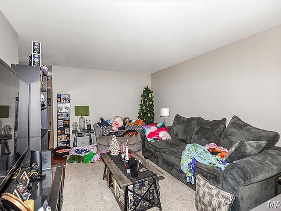 5th image of 5239 Ville Anita Ct