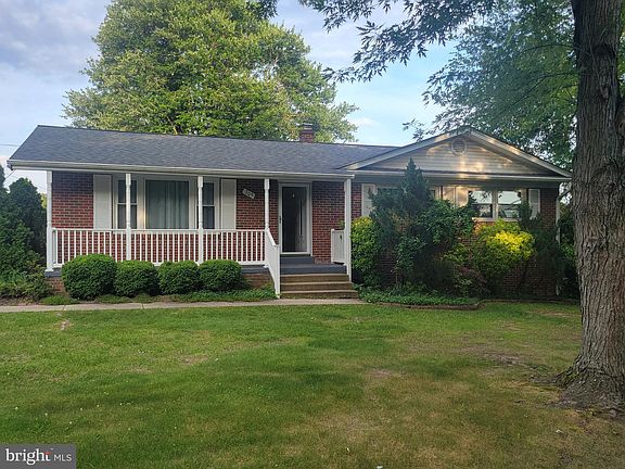 2nd image of 705 Anne Arundel Ave