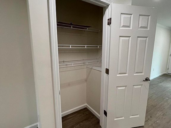 4th image of 2232 Bernhurst Dr NE