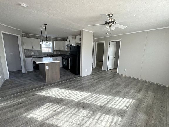 2nd image of 3650 Harvey Pl #122