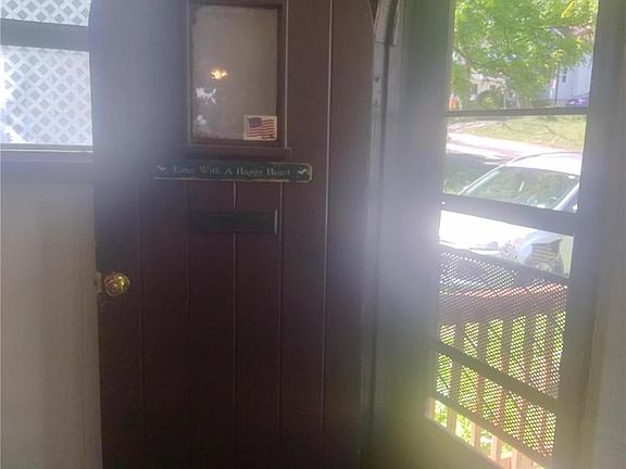2nd image of 2210 Huntington Ave