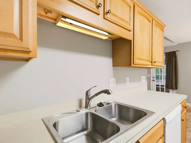 1860 Piper Dr — Photo 14