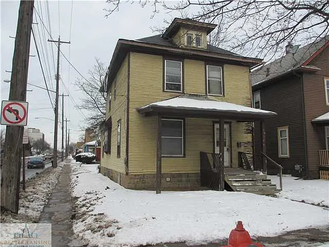 1026 W Genesee St photo 1
