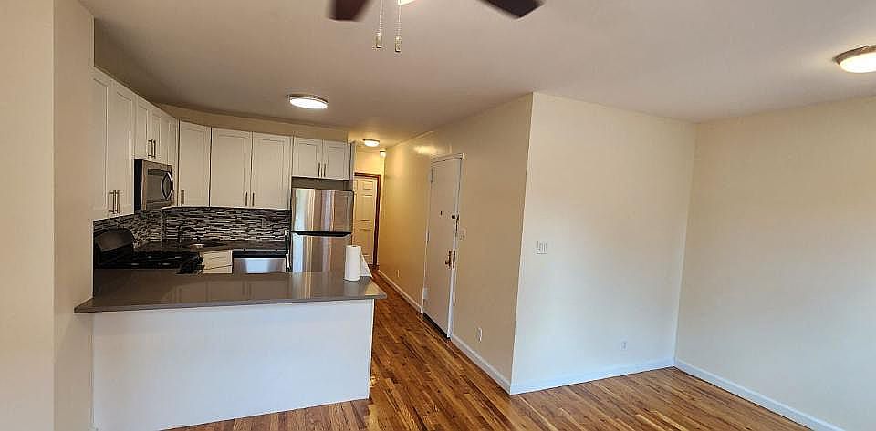 1st image of 33 Garnet St #2A