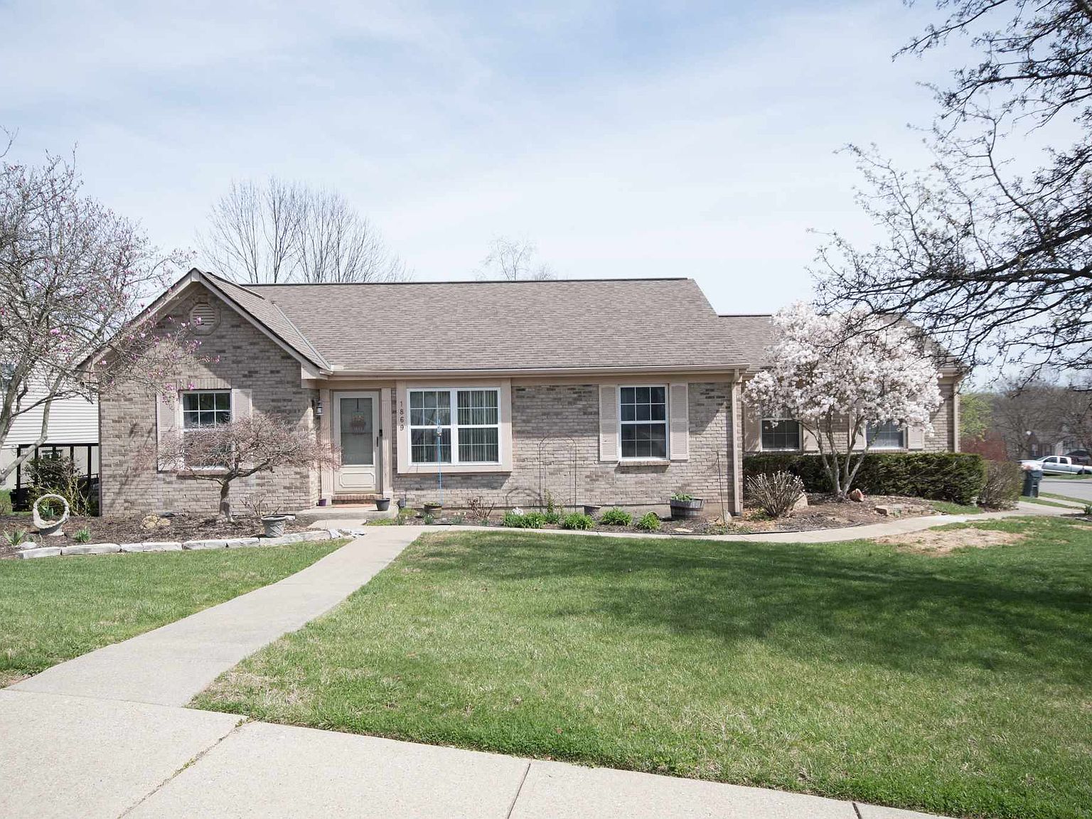 1869 Cardinal Way, Hebron, KY 41048 | Zillow