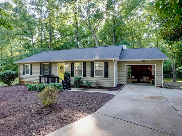 1536 Dirkson Ct, Cary, NC 27511