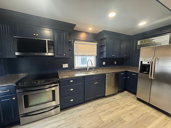 4th image of 591 Main St #1