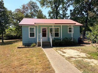 145 Pine Hollow Ln, Huntsville, TX 77320