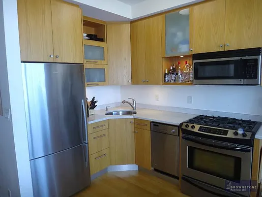 Sold by Brownstone Real Estate | media 11