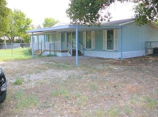 604 Newsom Rd, Azle, TX 76020