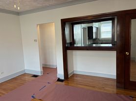 1206 N Laramie Ave, Chicago, IL