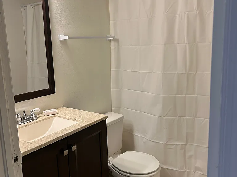 4401 Longshore Dr — Photo 15