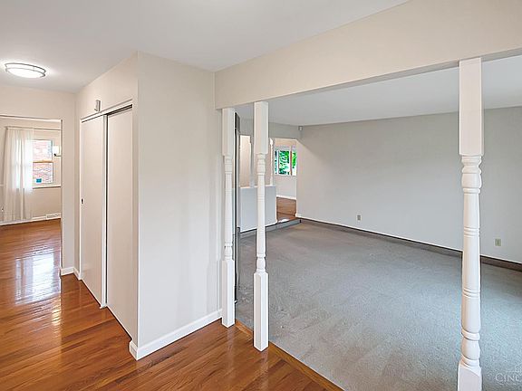 3rd image of 8044 Honeysuckle Ln
