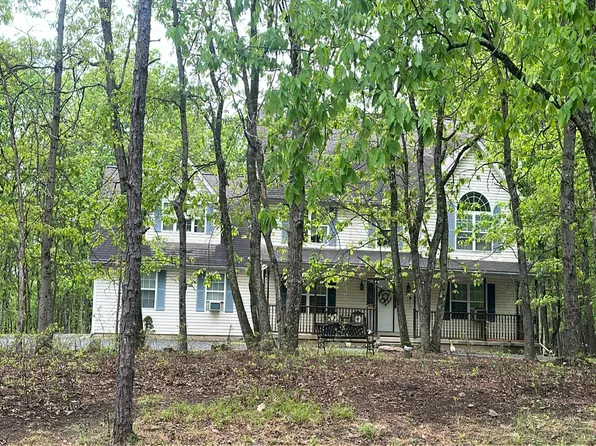 205 Deer Trail Dr, Saylorsburg, PA 18353