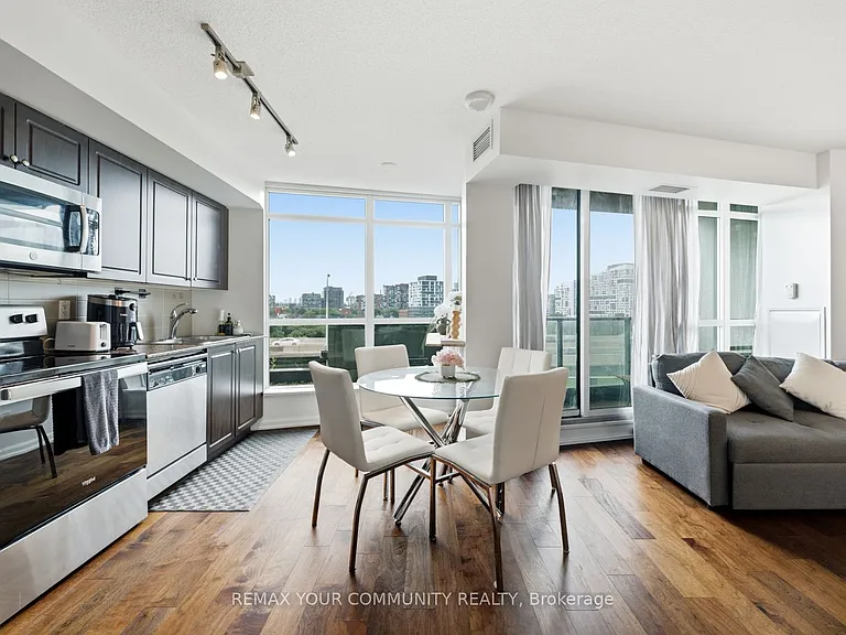 209 Fort York Blvd #962 — Photo 1