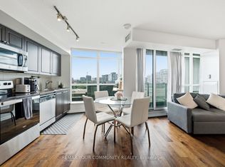 209 Fort York Blvd #962, Toronto, ON M5V 4A1