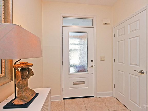 4th image of 2292 Dana Ave