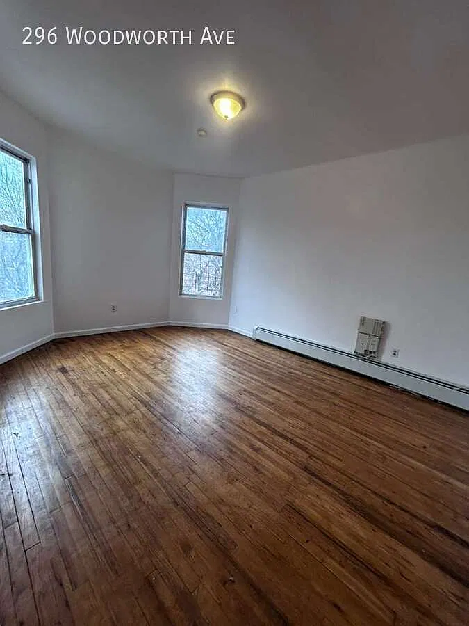296 Woodworth Ave — Photo 2