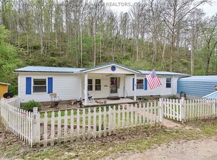 1021 McComas Branch Rd, Milton, WV 25541