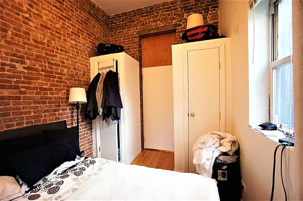 Rented by Compass | media 13