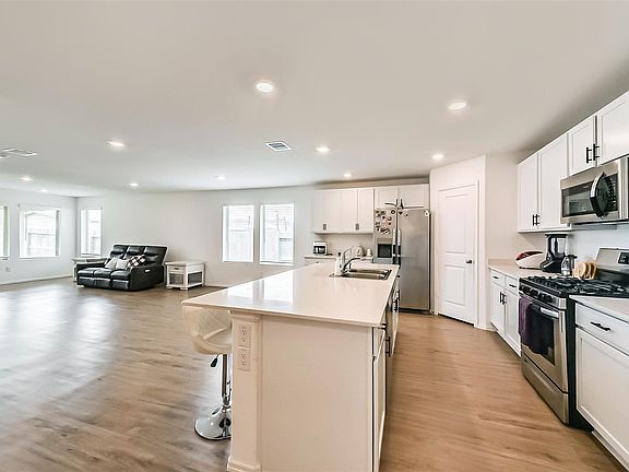 4th image of 9811 Wembley Vista Ct